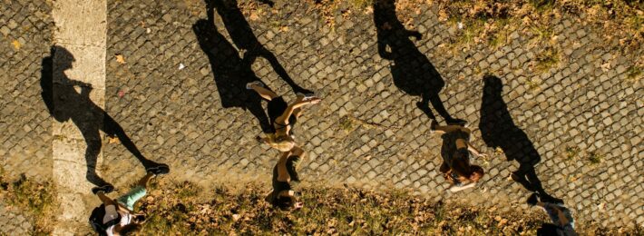 Students walking on a campus